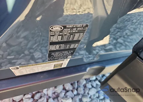 2025 Land Rover Defender 110 S z USA, uszkodzony, nr VIN SALEJ7EX3S2436861